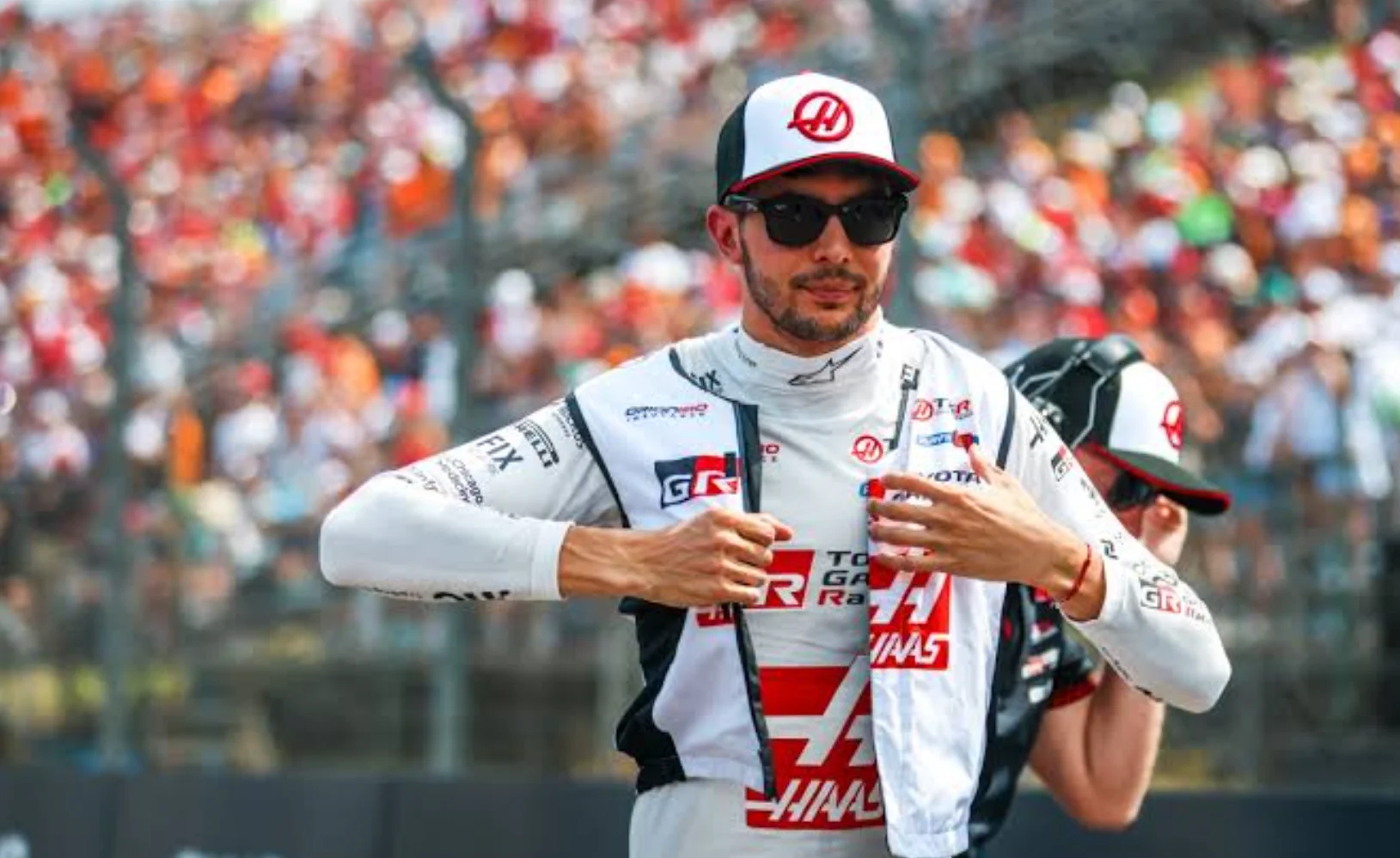La taille d’Esteban Ocon en mètres